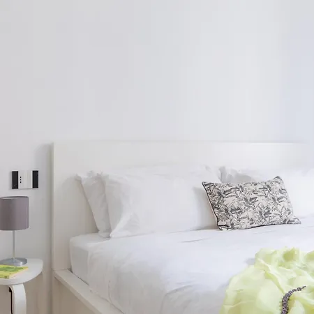 Apartment Iflat Vatican Modern & Comfortable Peaceful Gem *